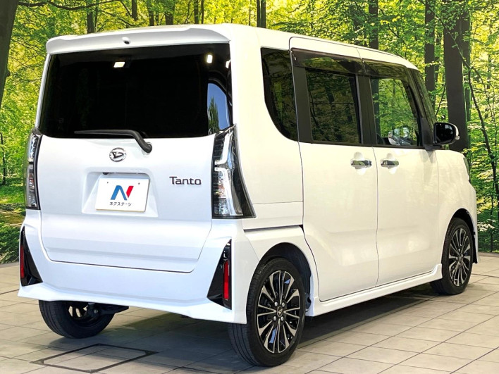 2022 Daihatsu Tanto 5BA-LA650S (UW-6a1a55298996d)[9]