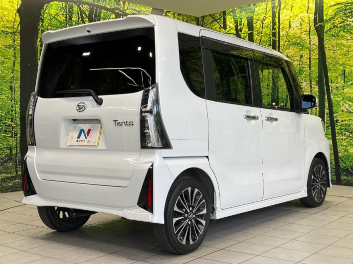 2022 Daihatsu Tanto 5BA-LA650S (UW-6a1a55299152d)[17]