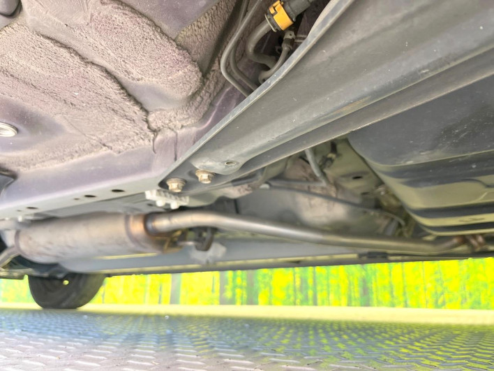 2015 Daihatsu Wake DBA-LA700S (UW-6a1a552dc1b1b)[24]