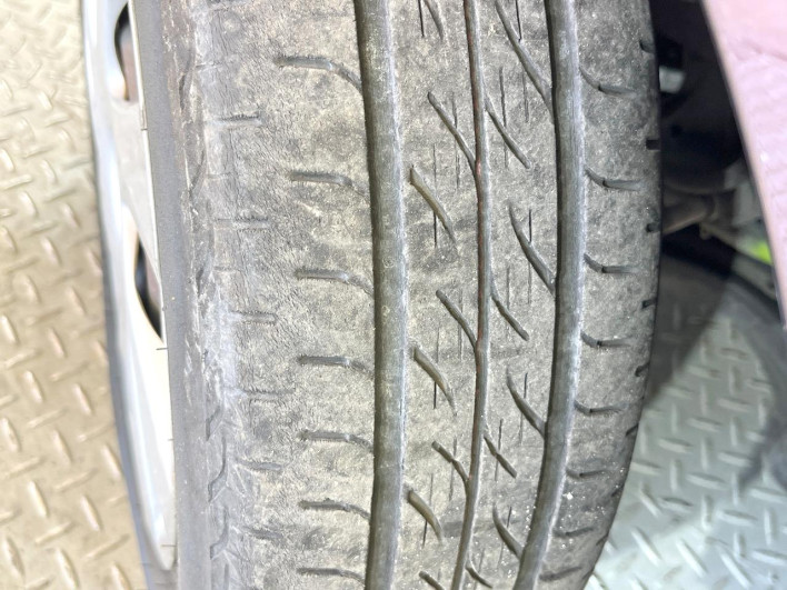 2015 Daihatsu Wake DBA-LA700S (UW-6a1a552dc1b1b)[8]