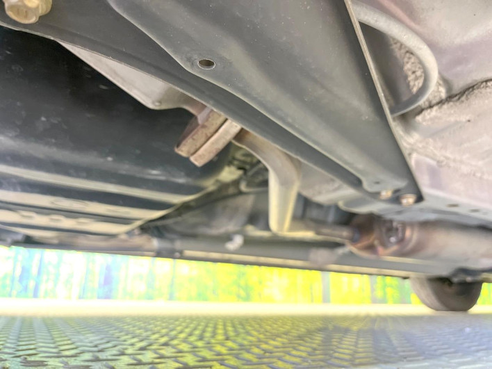 2015 Daihatsu Wake DBA-LA700S (UW-6a1a552dc1b1b)[25]