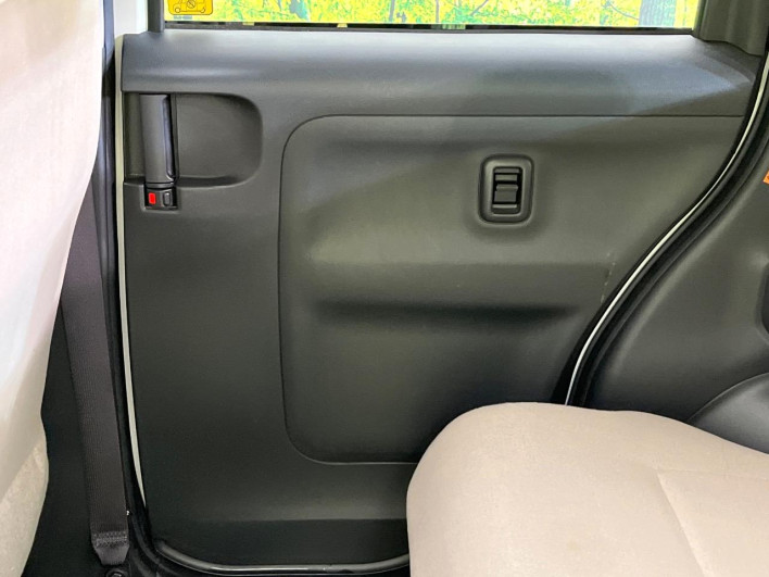 2017 Daihatsu Move Canbus DBA-LA810S (UW-6a1a553304972)[26]