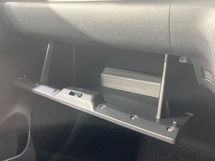 2017 Toyota Passo DBA-M710A (UW-6a1a553c9a552)[7]