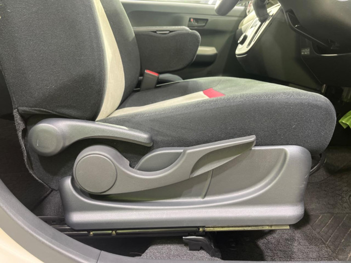 2017 Toyota Passo DBA-M710A (UW-6a1a553c9a552)[25]