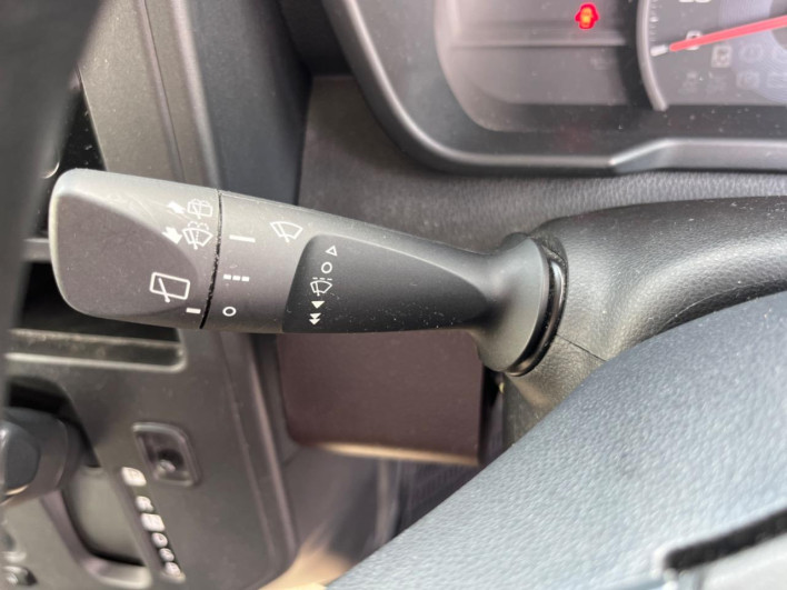 2019 Toyota Roomy DBA-M900A (UW-6a1a553f35d71)[19]