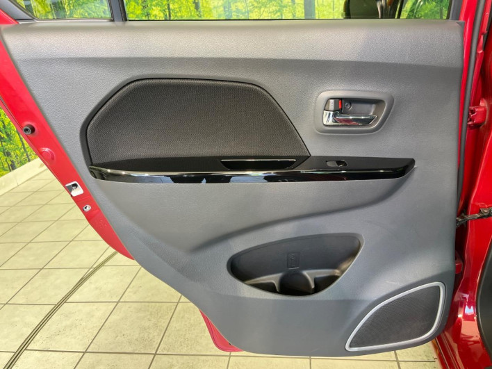 2014 Suzuki Wagon R Stingray DBA-MH34S (UW-6a1a555a97168)[28]