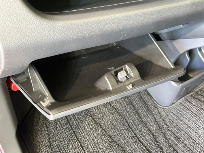 2014 Suzuki Wagon R Stingray DBA-MH34S (UW-6a1a555a97168)[19]