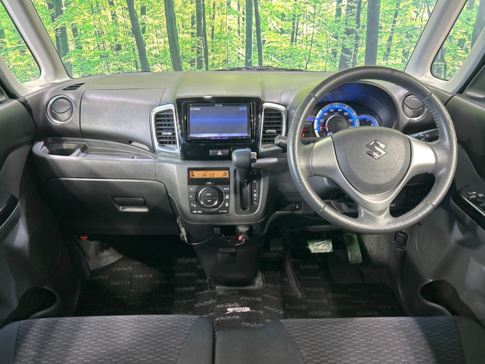 2013 Suzuki Spacia Custom DBA-MK32S (UW-6a1a555e676aa)[28]