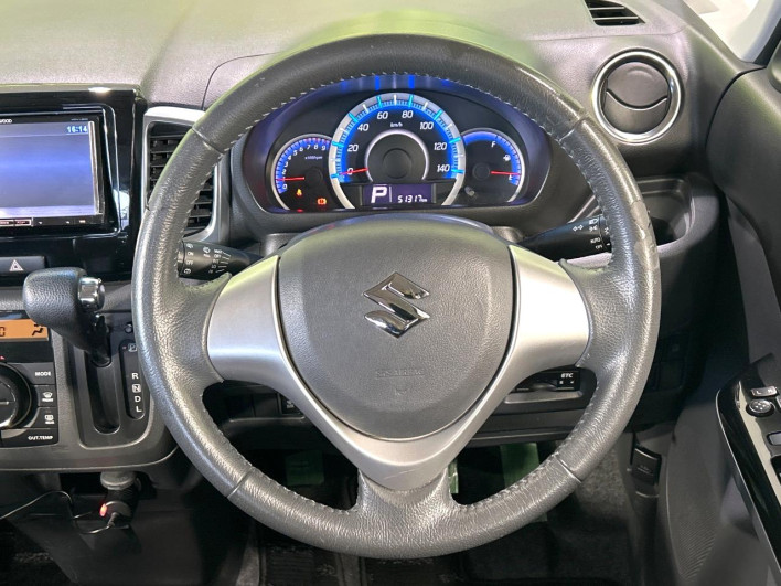 2013 Suzuki Spacia Custom DBA-MK32S (UW-6a1a555e676aa)[29]