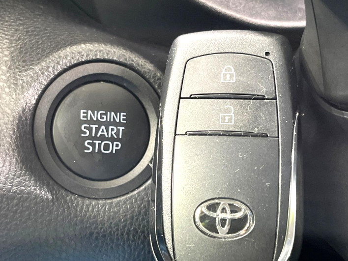 2025 Toyota Yaris Cross 5BA-MXPB15 (UW-6a1a558b65af6)[16]