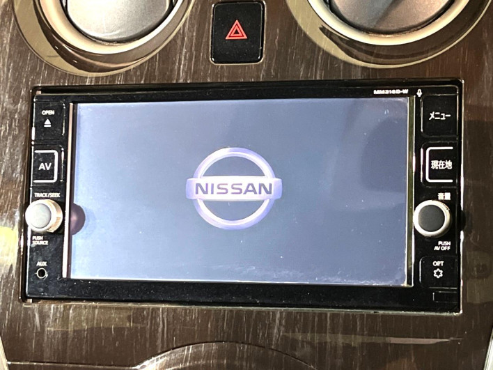 2016 Nissan Note DBA-NE12 (UW-6a1a55b04776e)[14]