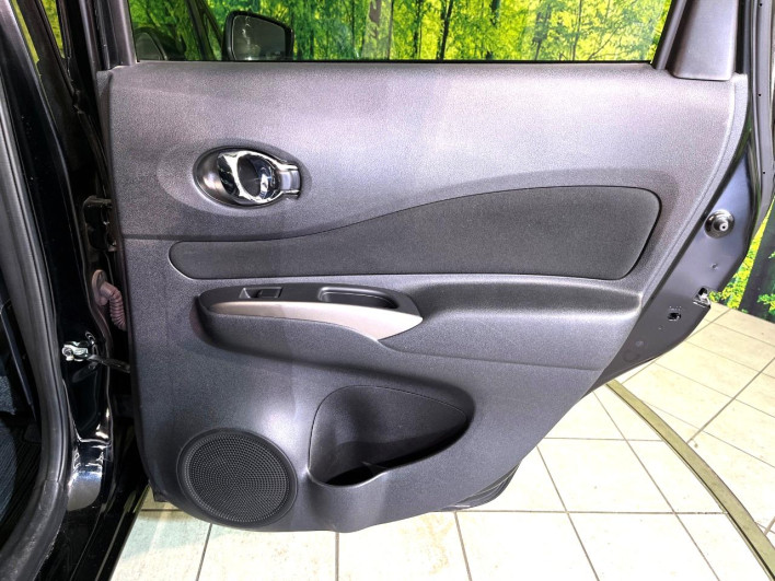 2016 Nissan Note DBA-NE12 (UW-6a1a55b04776e)[27]