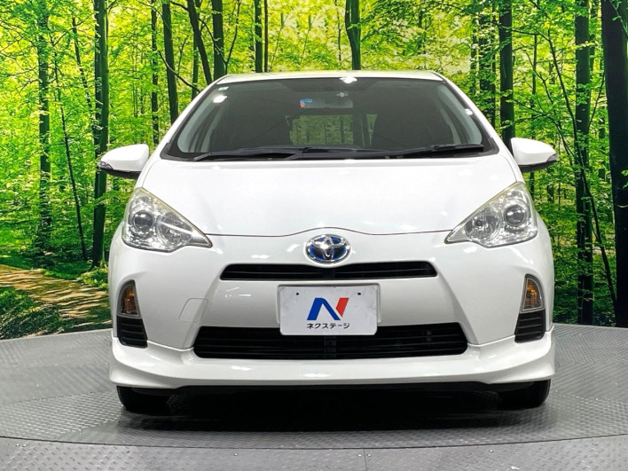2013 Toyota Aqua DAA-NHP10 (UW-6a1a55b18b1ca)[5]