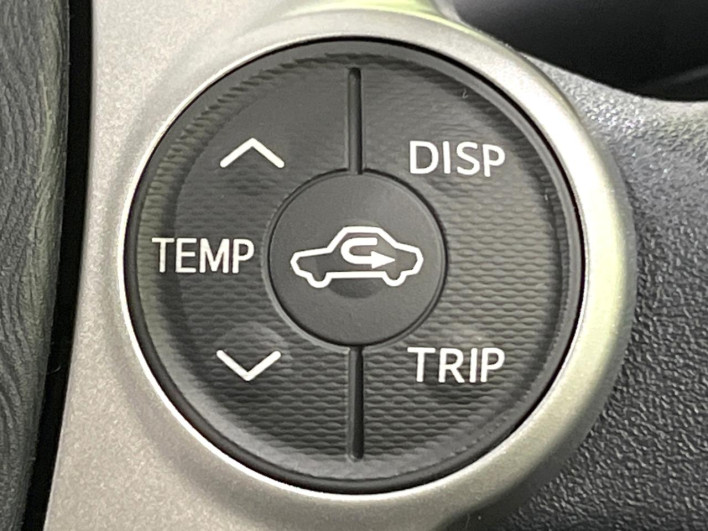 2014 Toyota Aqua DAA-NHP10 (UW-6a1a55b2af333)[29]