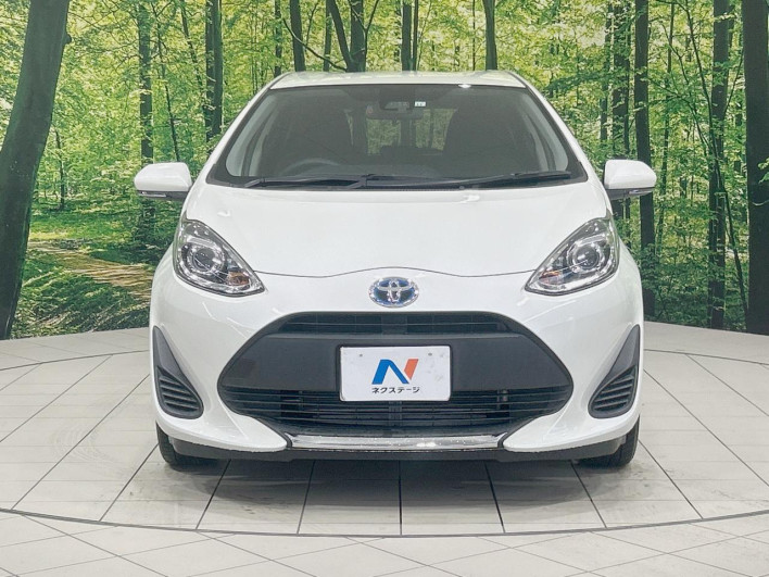 2019 Toyota Aqua DAA-NHP10 (UW-6a1a55b4dab61)[11]
