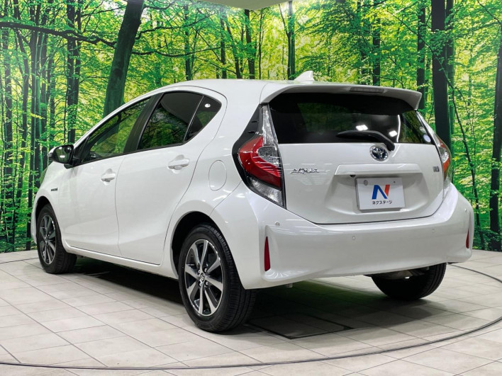 2018 Toyota Aqua DAA-NHP10 (UW-6a1a55b84adb9)[25]