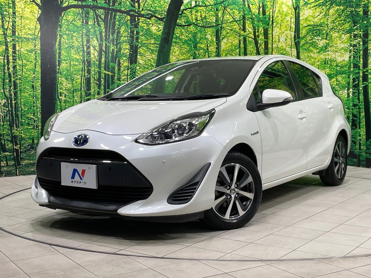 2018 Toyota Aqua DAA-NHP10