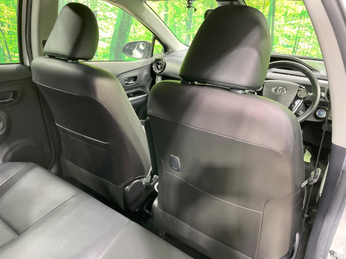 2018 Toyota Aqua DAA-NHP10 (UW-6a1a55b84adb9)[19]