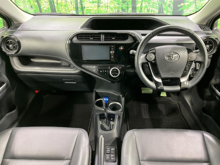 2018 Toyota Aqua DAA-NHP10 (UW-6a1a55b84adb9)[20]