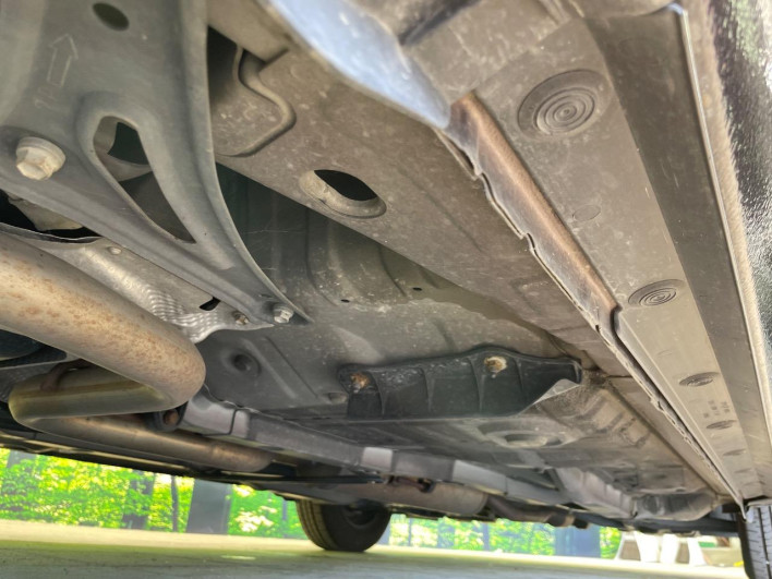 2013 Toyota Vitz DBA-NSP130 (UW-6a1a55bc8cb55)[24]