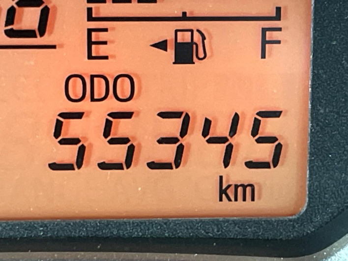 2013 Toyota Vitz DBA-NSP130 (UW-6a1a55bc8cb55)[2]