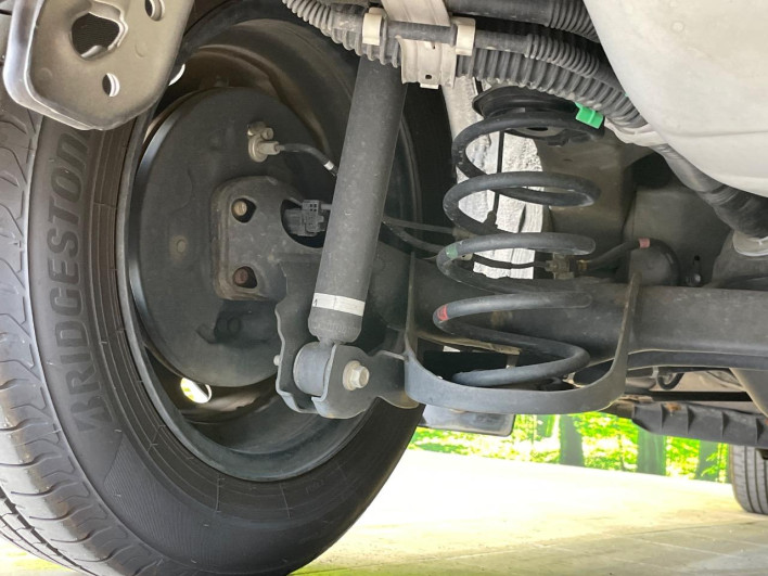 2013 Toyota Vitz DBA-NSP130 (UW-6a1a55bc8cb55)[28]