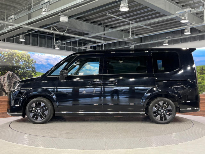 2023 Honda Step Wagon 6AA-RP8 (UW-6a1a55ca76fc9)[12]
