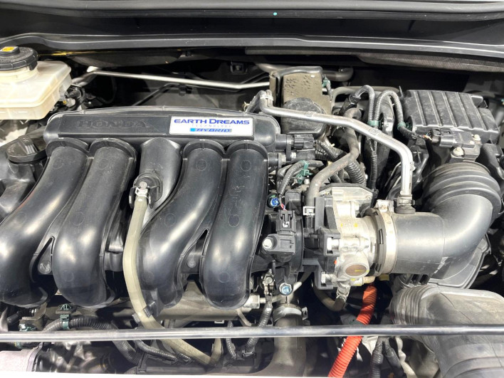 2015 Honda VEZEL DAA-RU3 (UW-6a1a55ccbb321)[26]