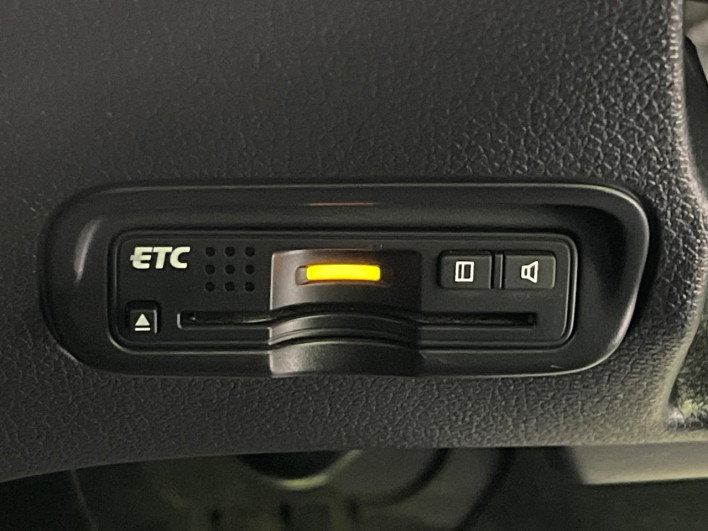 2015 Honda VEZEL DAA-RU3 (UW-6a1a55ccbb321)[24]