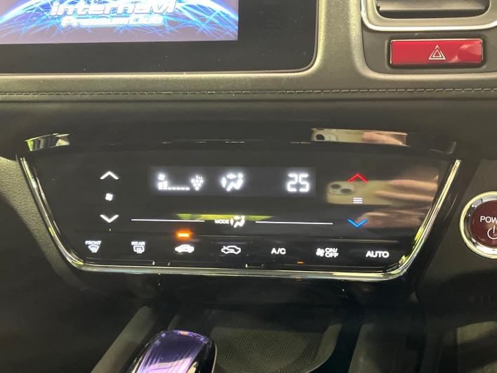 2015 Honda VEZEL DAA-RU3 (UW-6a1a55ccbb321)[11]