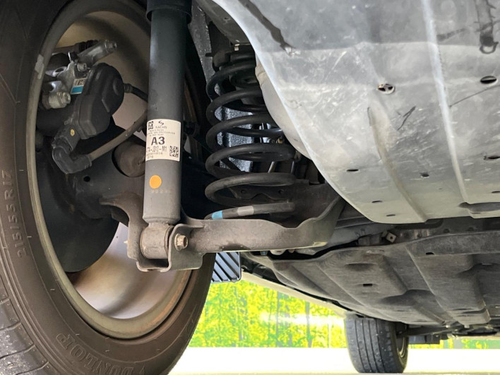 2016 Honda VEZEL DAA-RU3 (UW-6a1a55cd4abd2)[26]