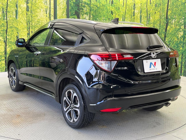 2016 Honda VEZEL DAA-RU3 (UW-6a1a55cd4abd2)[10]
