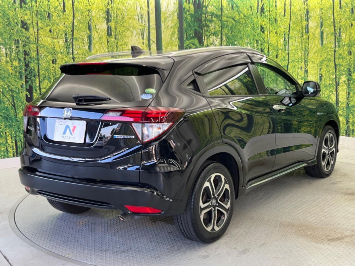2016 Honda VEZEL DAA-RU3 (UW-6a1a55cd4abd2)[8]