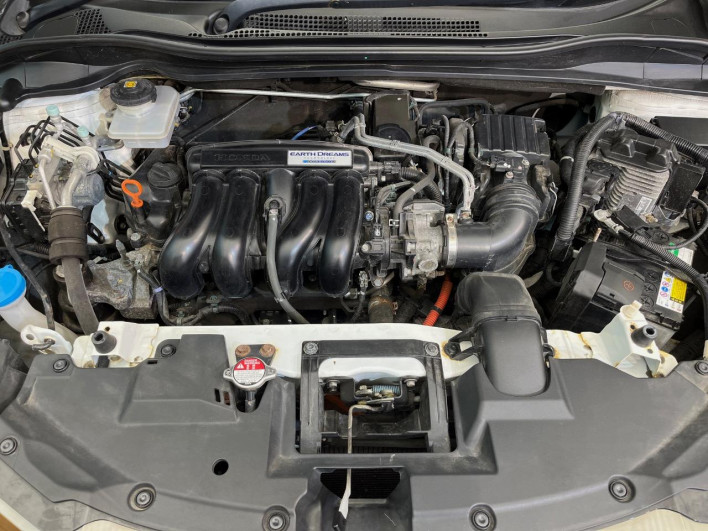 2017 Honda VEZEL DAA-RU4 (UW-6a1a55cedb4c0)[10]