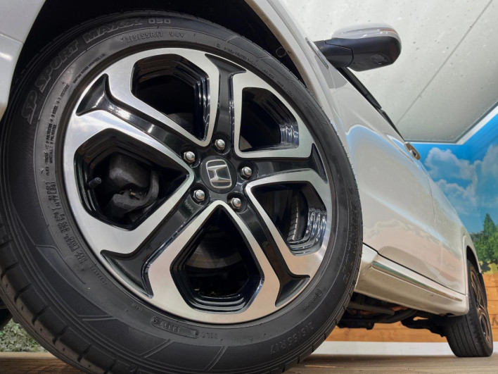 2017 Honda VEZEL DAA-RU4 (UW-6a1a55cedb4c0)[20]