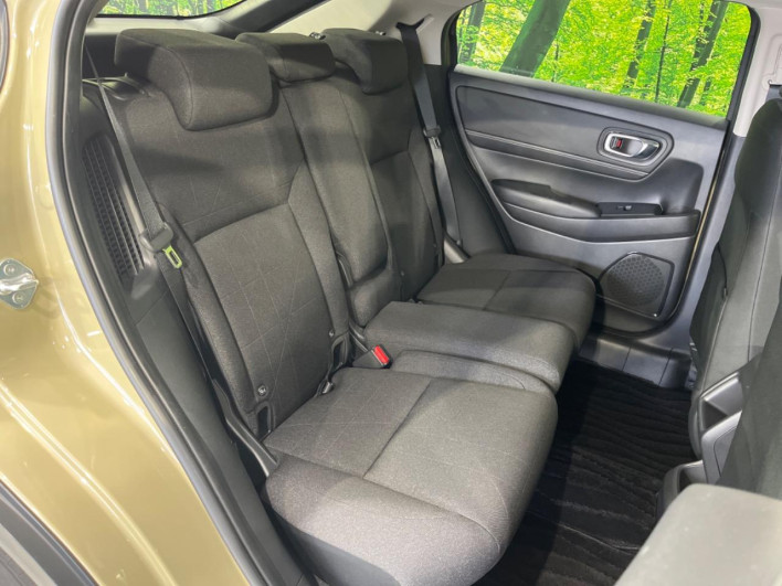 2022 Honda VEZEL 6AA-RV5 (UW-6a1a55d12b39b)[17]