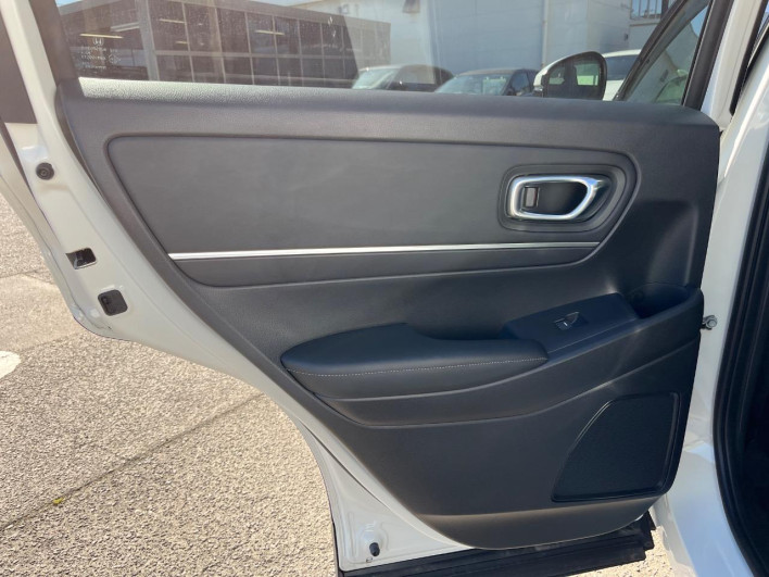 2024 Honda VEZEL 6AA-RV5 (UW-6a1a55d398b4b)[17]