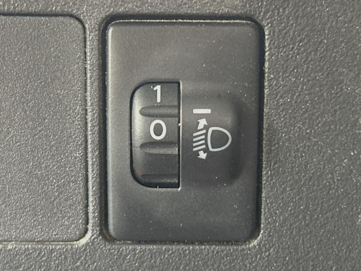 2018 Daihatsu Hiace Truck EBD-S500P (UW-6a1a55d70c9f4)[20]