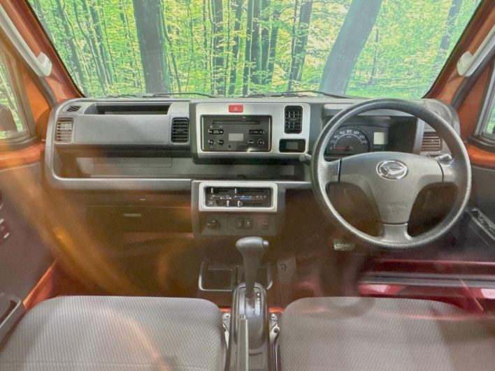 2018 Daihatsu Hiace Truck EBD-S500P (UW-6a1a55d70c9f4)[27]