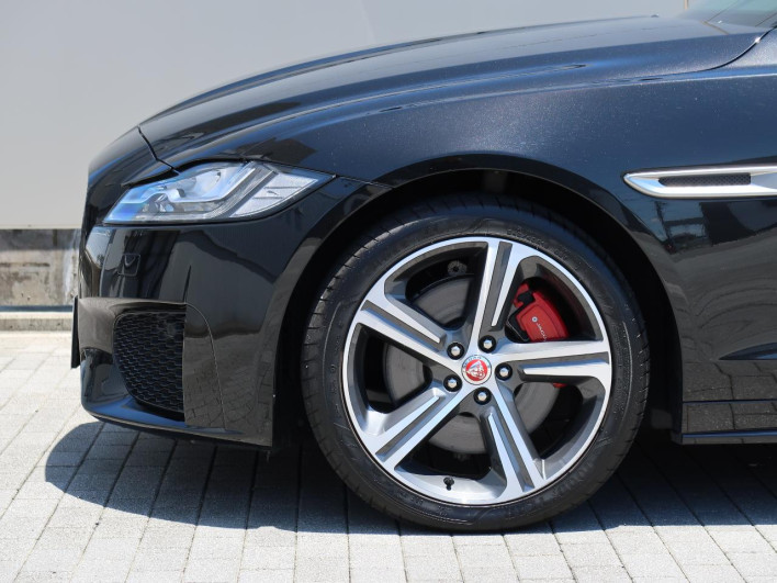 2018 Jaguar XF CBA-JB3VA (UW-6a1a55db68694)[10]