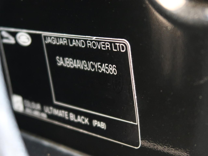 2018 Jaguar XF CBA-JB3VA (UW-6a1a55db68694)[1]