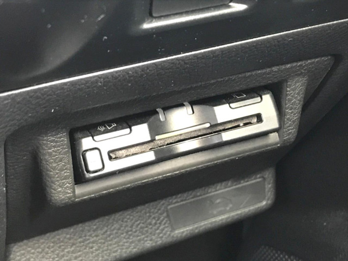 2016 Subaru Levorg DBA-VM4 (UW-6a1a55f1372f6)[14]