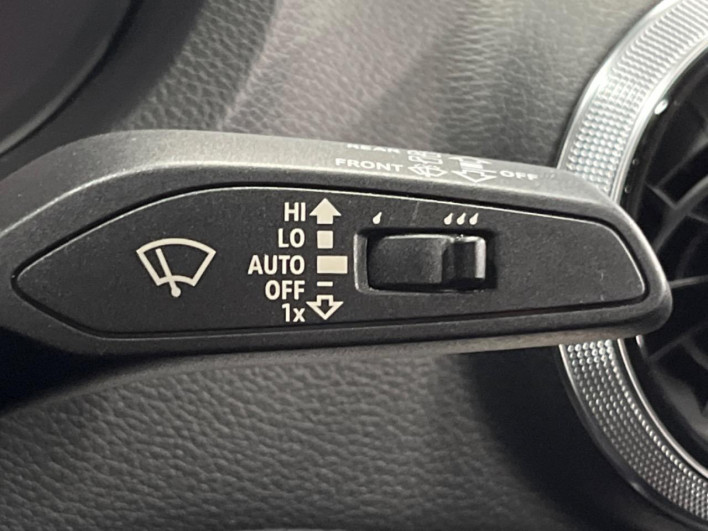 2020 Audi A3 DBA-8VCXS (UW-6a1a55f8744a0)[21]