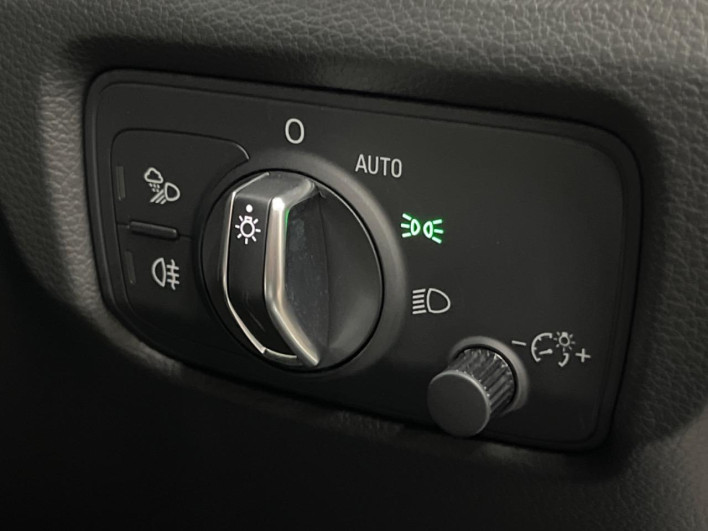 2020 Audi A3 DBA-8VCXS (UW-6a1a55f8744a0)[25]