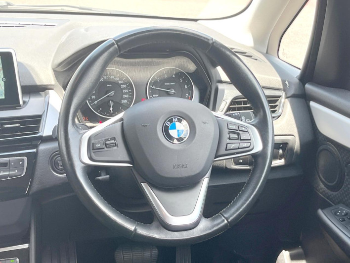 2015 BMW 2 Series DBA-2A15 (UW-6a1a55fa173ba)[22]