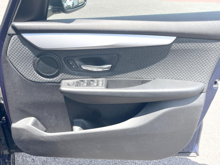 2015 BMW 2 Series DBA-2A15 (UW-6a1a55fa173ba)[23]