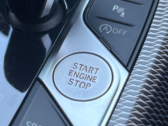 2019 BMW 3 Series 3BA-5F20 (UW-6a1a55fb169bb)[17]