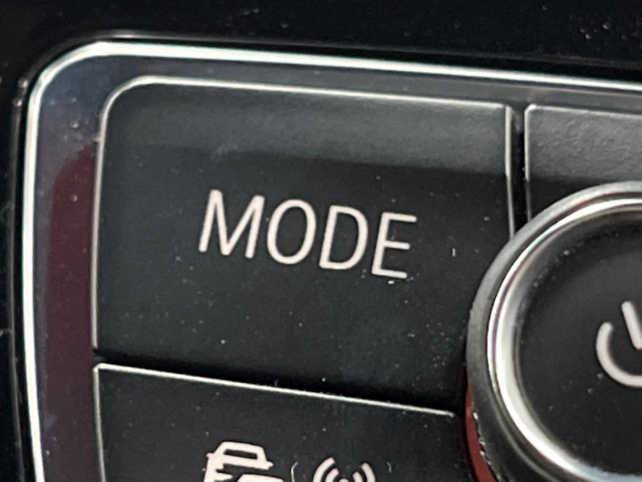 2019 BMW X2 3BA-YH15 (UW-6a1a55fe7412d)[11]