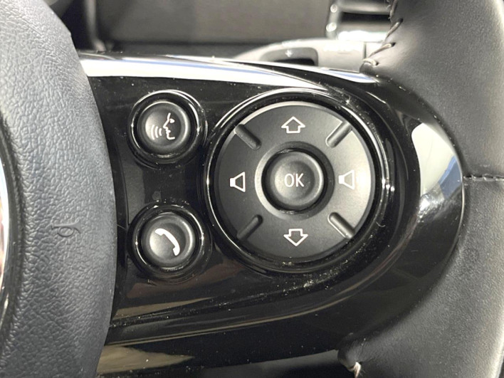2019 Rover Mini DBA-LN20 (UW-6a1a560134c19)[27]