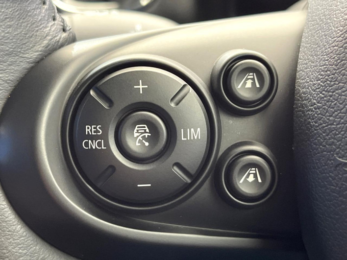 2017 Rover Mini LDA-YT20 (UW-6a1a56035c475)[9]